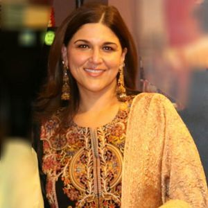 Meet your Posher, Faria